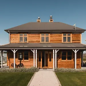 Misty Cove Homestead Renwick