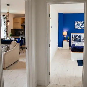 https://sandy-feet.yorkshirehotels.net